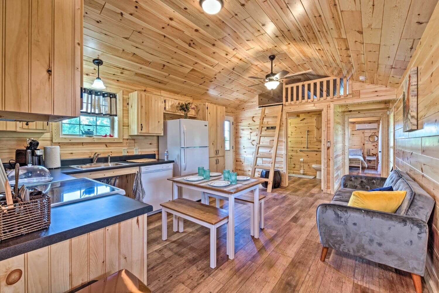 Mammoth Cave Cabins RV